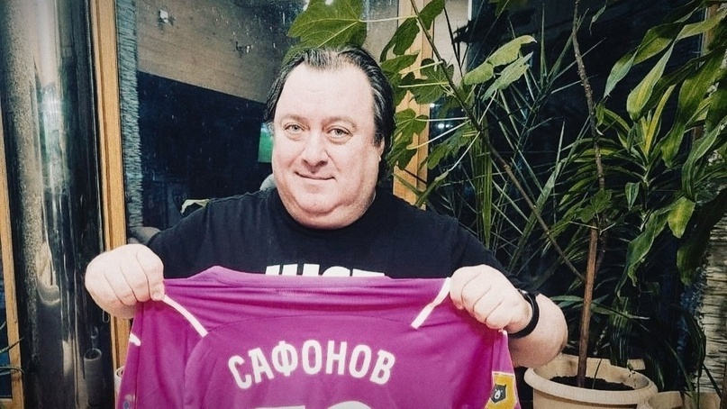 Осваивая профессию агента, Богомолов взял несколько рекомендаций у футбольного коллеги Алексея Сафонова