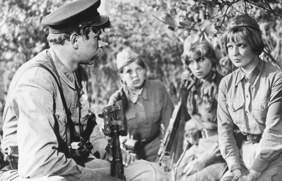 Кадр из фильма «А зори здесь тихие»