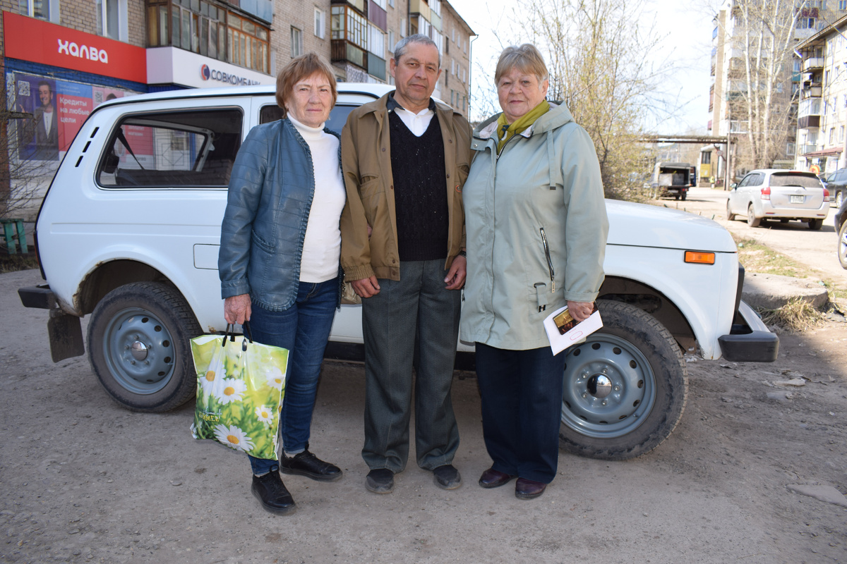 Ветераны-активисты посетили своих старших товарищей