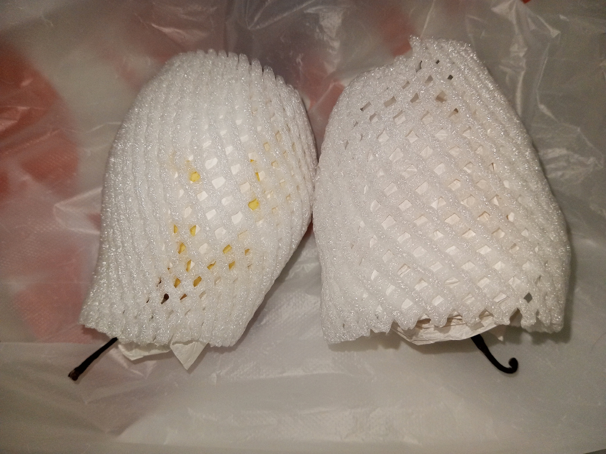 Вот в таком виде они лежали на полках.