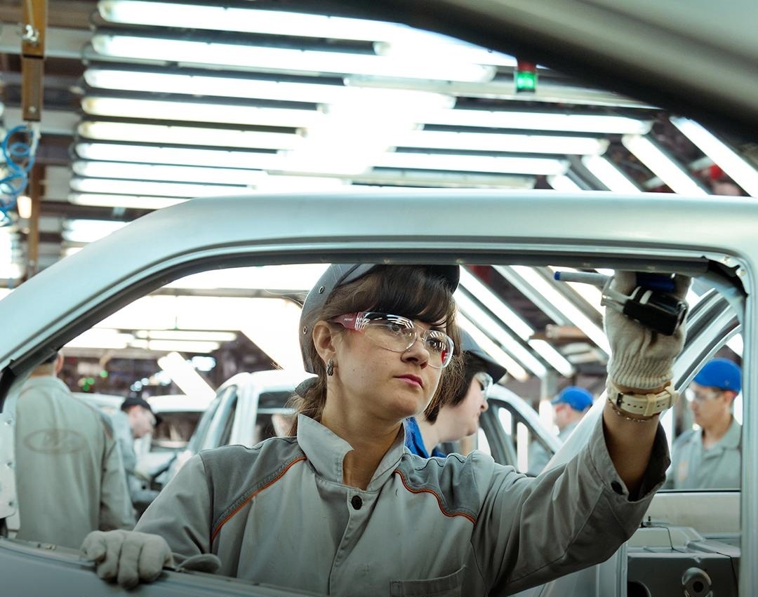   Сборка на предприятии АвтоВАЗа