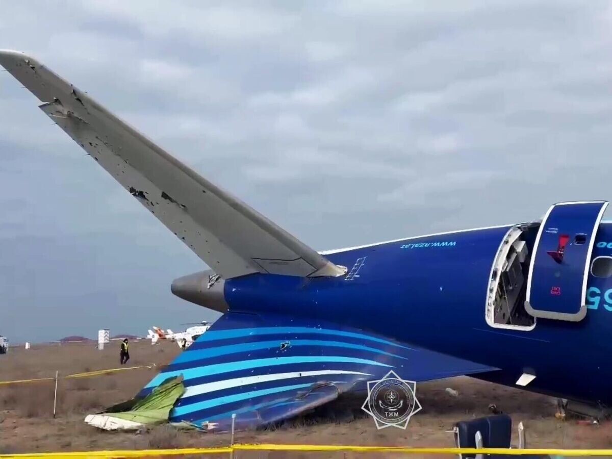    Крушение самолета в Актау© РИА Новости / МЧС Республики Казахстан