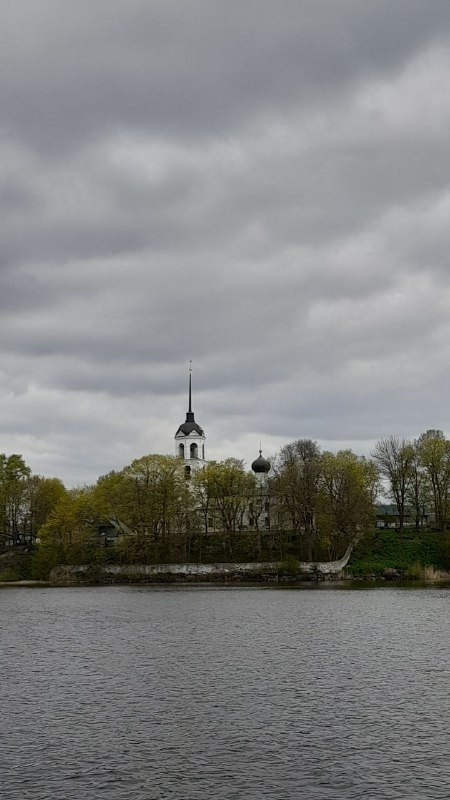 Храм Николая Чудотворца на острове имени Залита