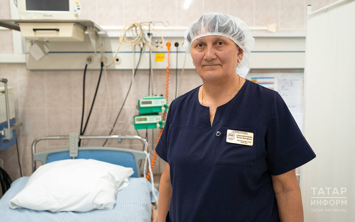 Надира Габдрахманова вот уже 43 года ухаживает за теми, кто находится на волосок от смертиФото: © Владимир Васильев / «Татар-информ»