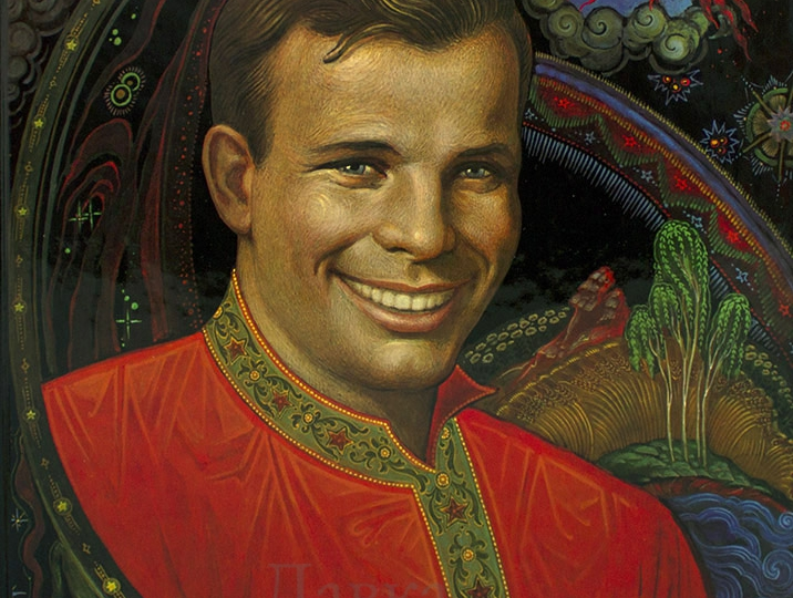 От подушки в кабине до королевского чаепития: 7 удивительных фактов о Гагарине