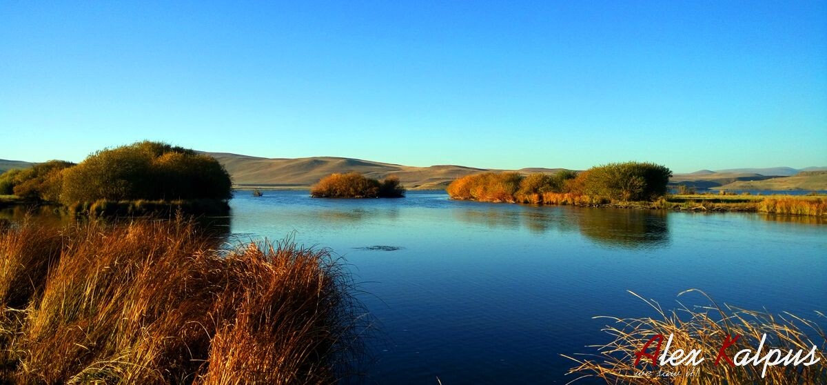 Озеро Вечернее – это место, где время останавливается, а природа говорит