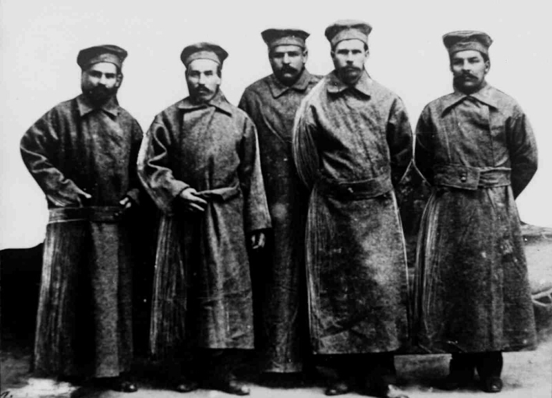 Большевики депутаты Думы по прибытии к месту поселения)