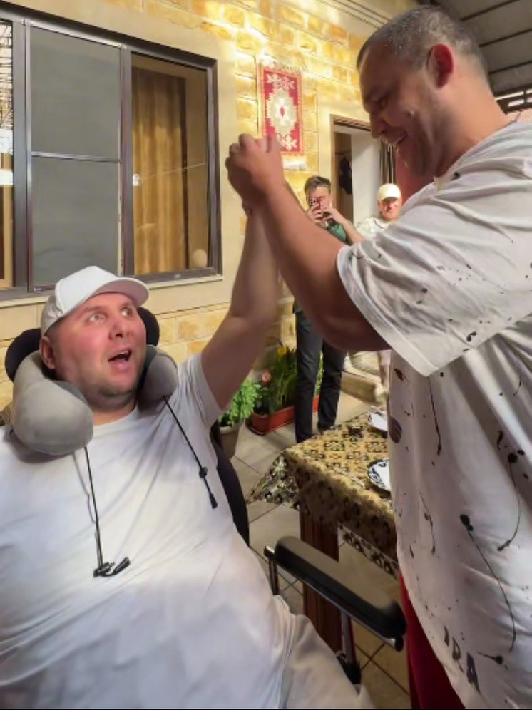     Кадр из видео/ телеграм-канал Умар Кремлев