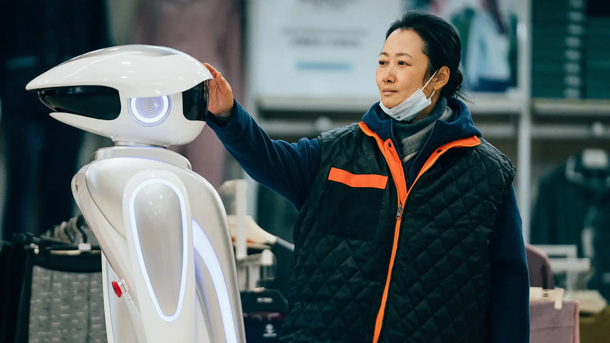 Чжао Тао в фильме «Пойманные приливом» режиссёра Цзя Чжанкэ. Изображение: Sideshow and Janus Films