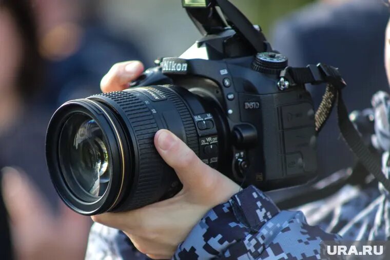 Александр Ефремов был признан лучшим фотокорреспондентом 1999 года. Фото: Екатерина Сычкова © URA.RU