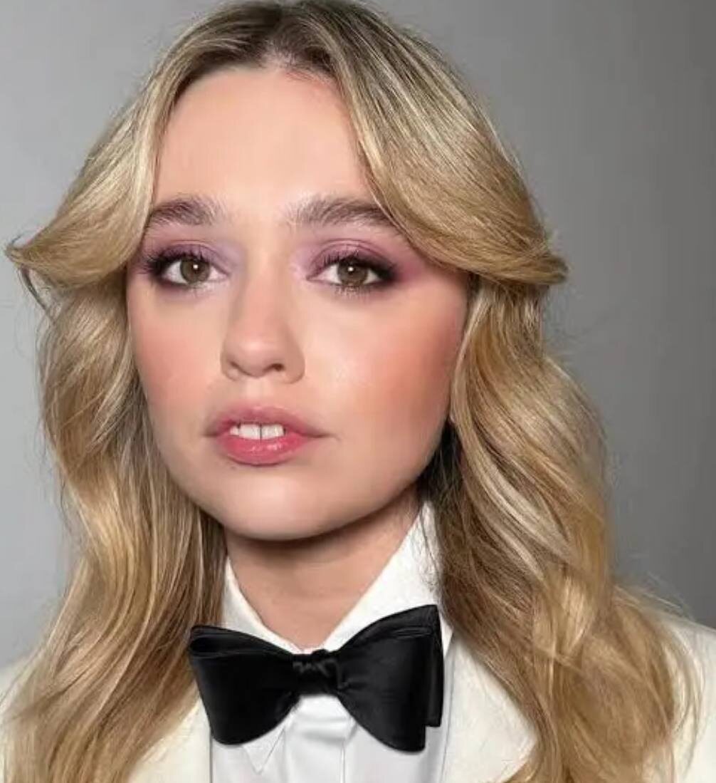 Эйми Лу Вуд