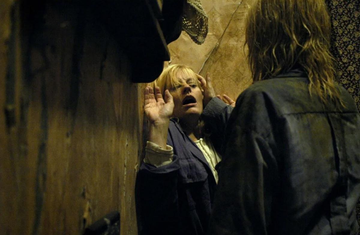 Кадр из фильма "Заброшенный дом" (2006)