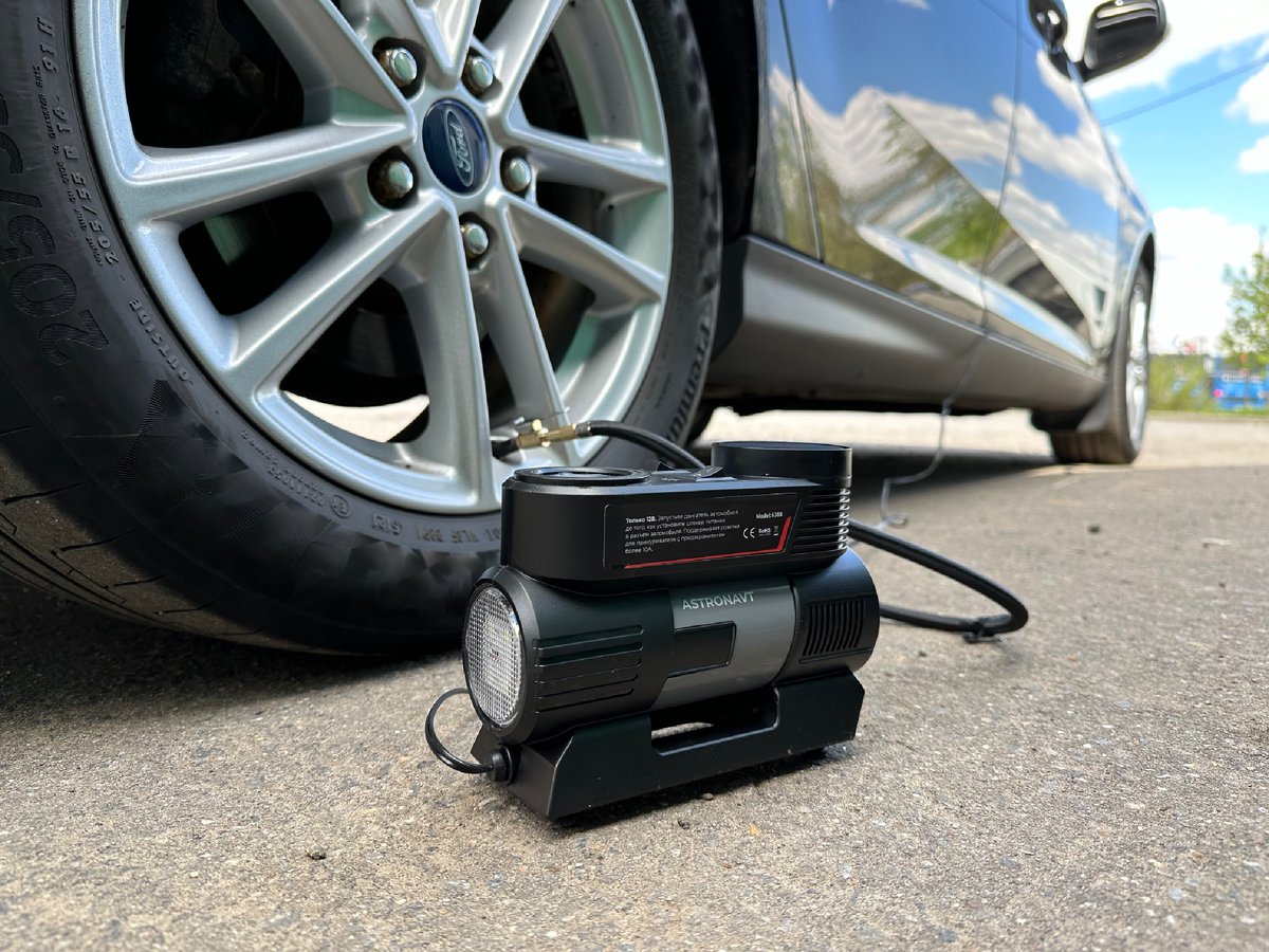 Этот компрессор - заслуженный лидер продаж на маркетплейсах в 2024-2025 годах.