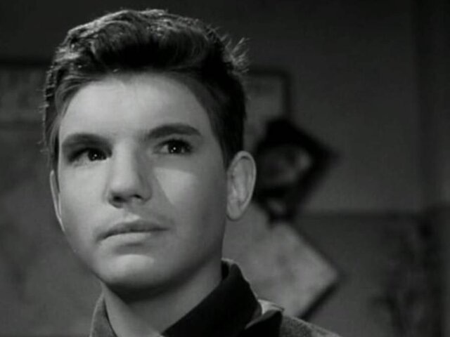    Фото: кадр из фильма "Друг мой, Колька!.."; режиссер – Александр Митта, Алексей Салтыков; производство – Мосфильм