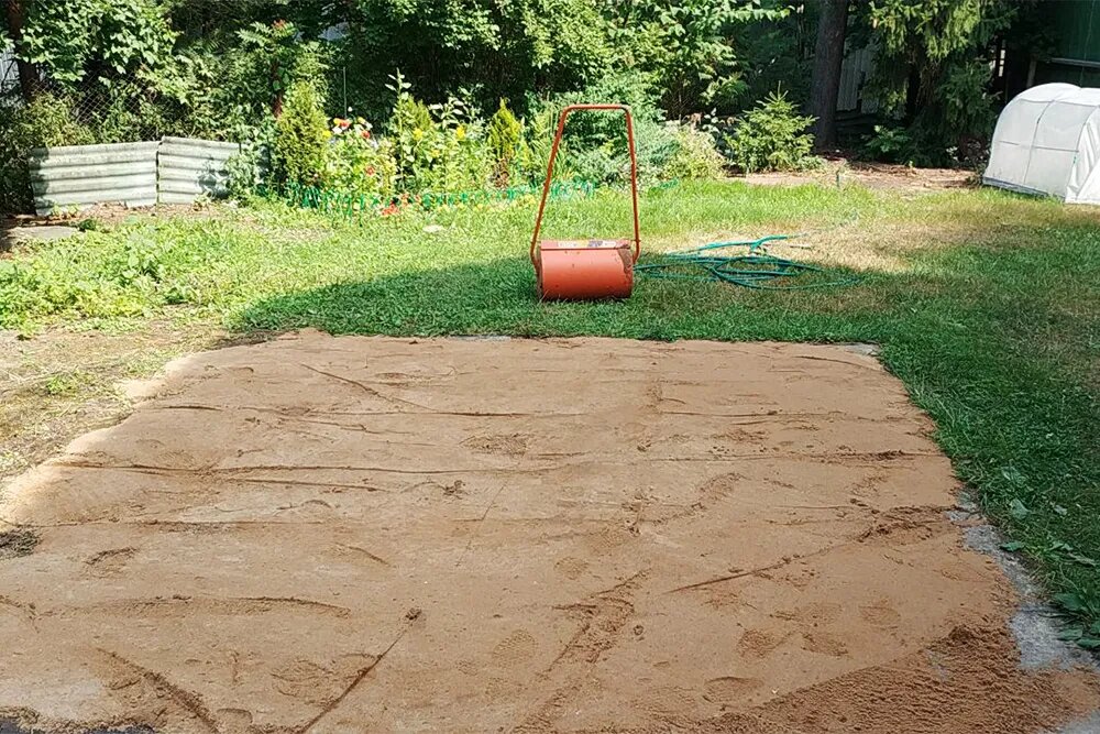 Площадка после выравнивания