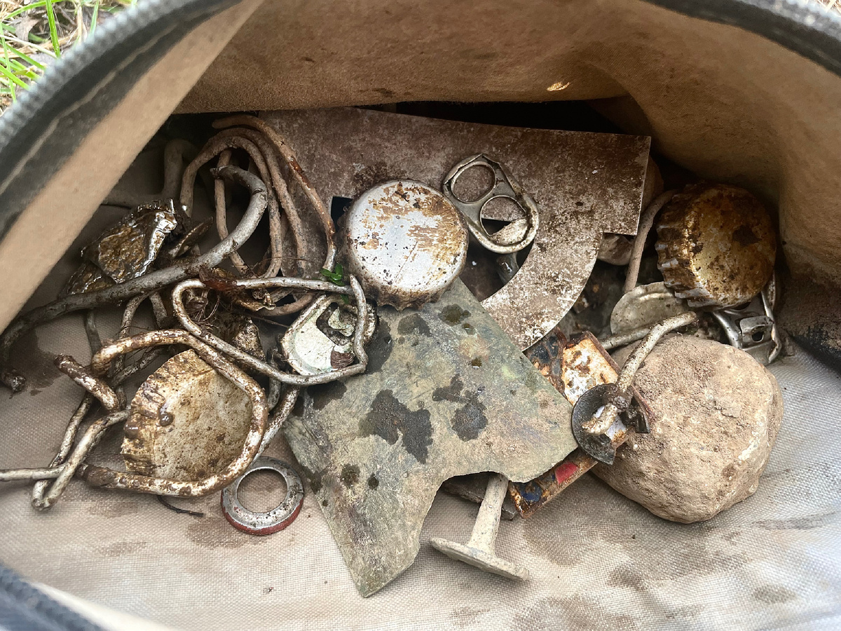 Основные находки с таких мест😆