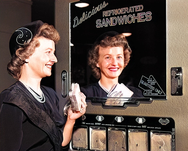 Автомат по продаже сэндвичей