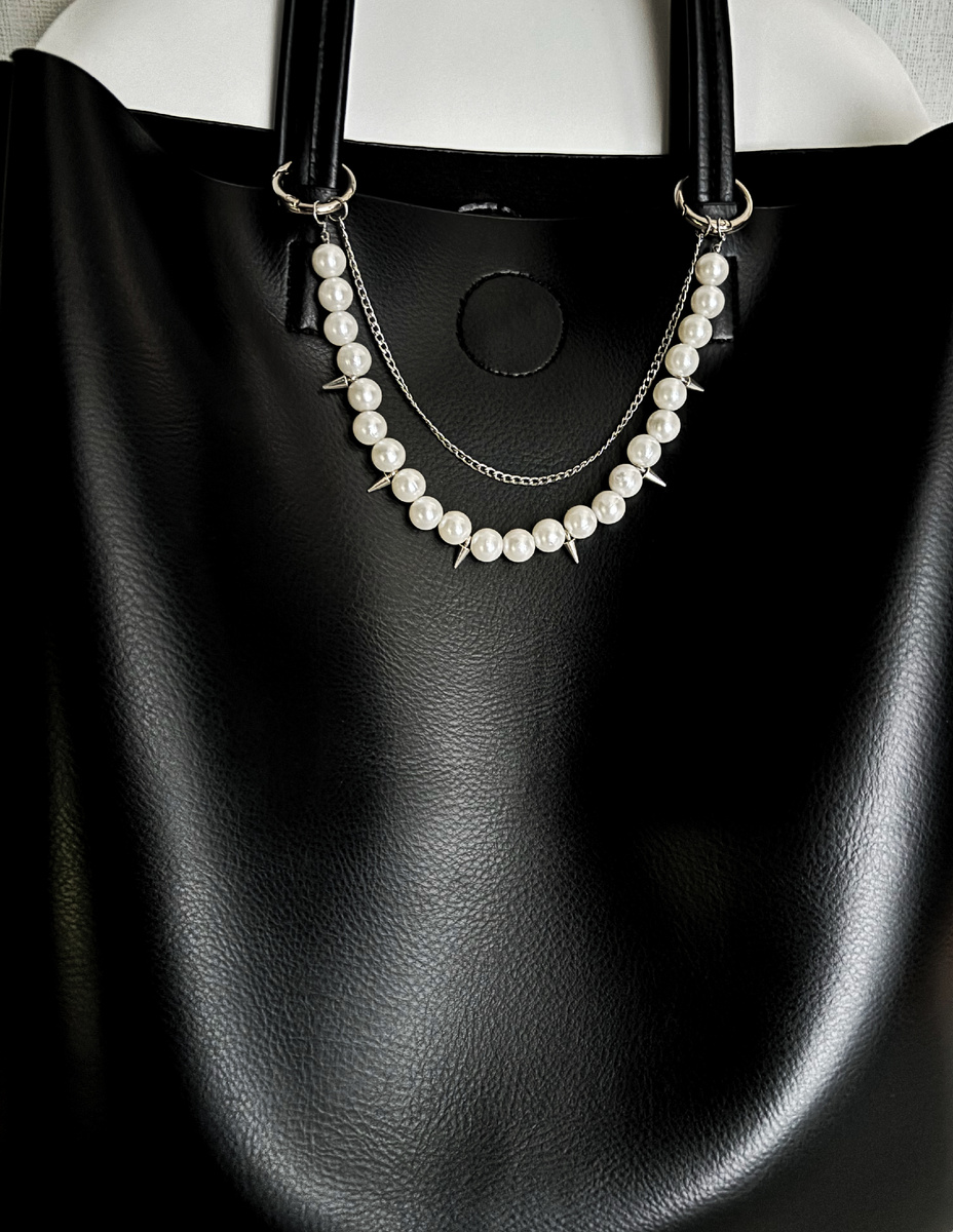 Идеальный способ придать индивидуальность и шарм вашему образу.