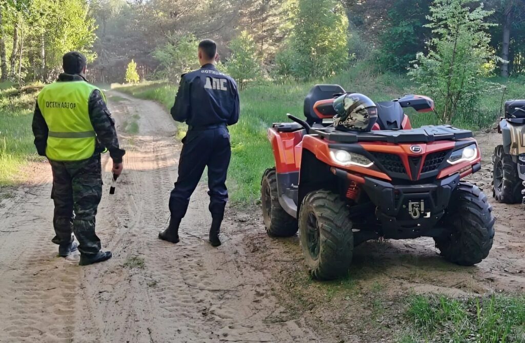 Есть популярное заблуждение, что в лесу документы никто проверять не будет, поэтому можно взять технику и без них. Но на самом деле Гостехнадзор и ГИБДД порой устраивают совместные рейды