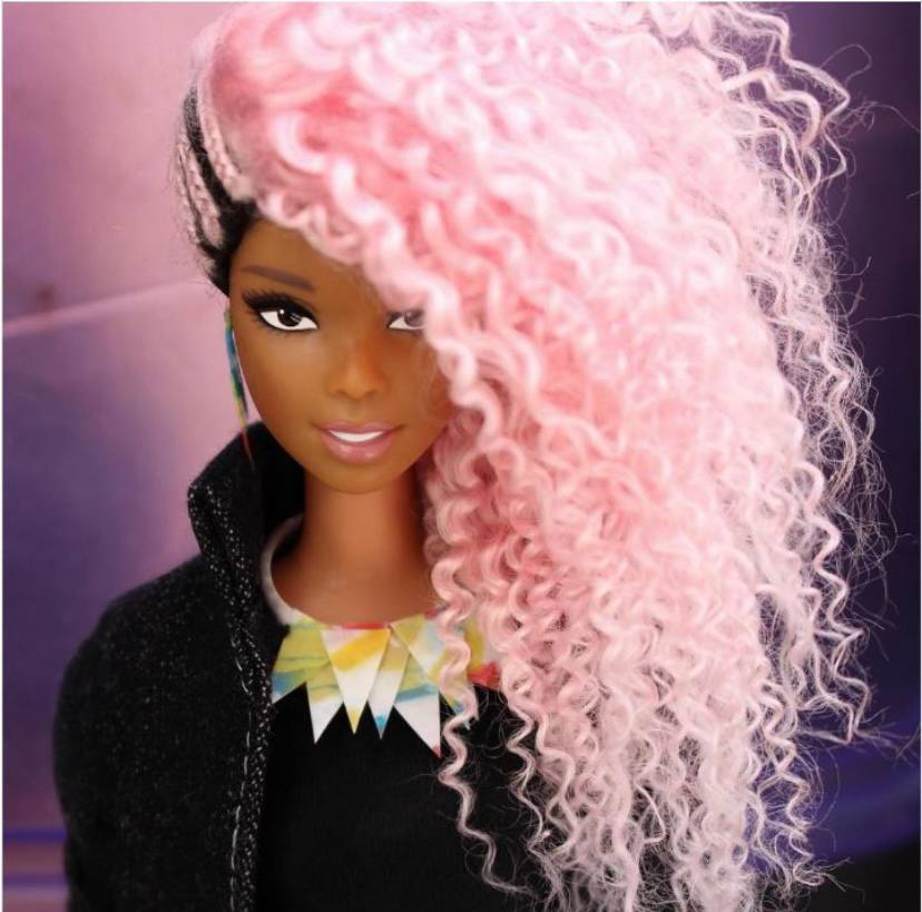 @welovetheroyaldolls