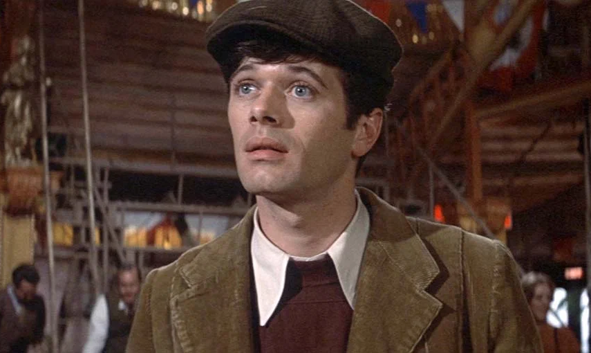 Чист и наивен. Майкл Сарразин в роли Роберта Сайвертона