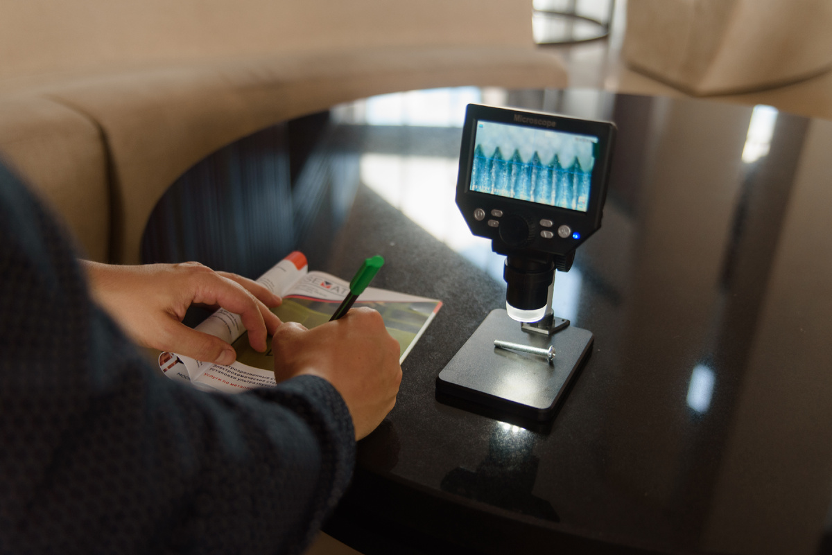 Использую свой арсенал: высокоточные измерительные инструменты с точностью до 0,001 мм, микроскоп в том числе.