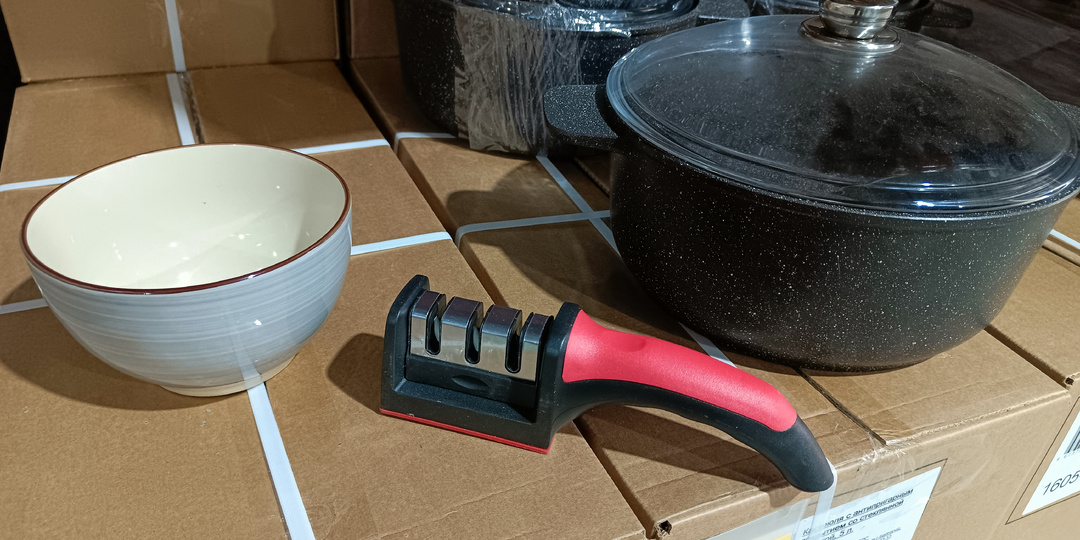 В хозяйственном отделе «Светофора» всегда интересно, а цены радуют. Обзор.