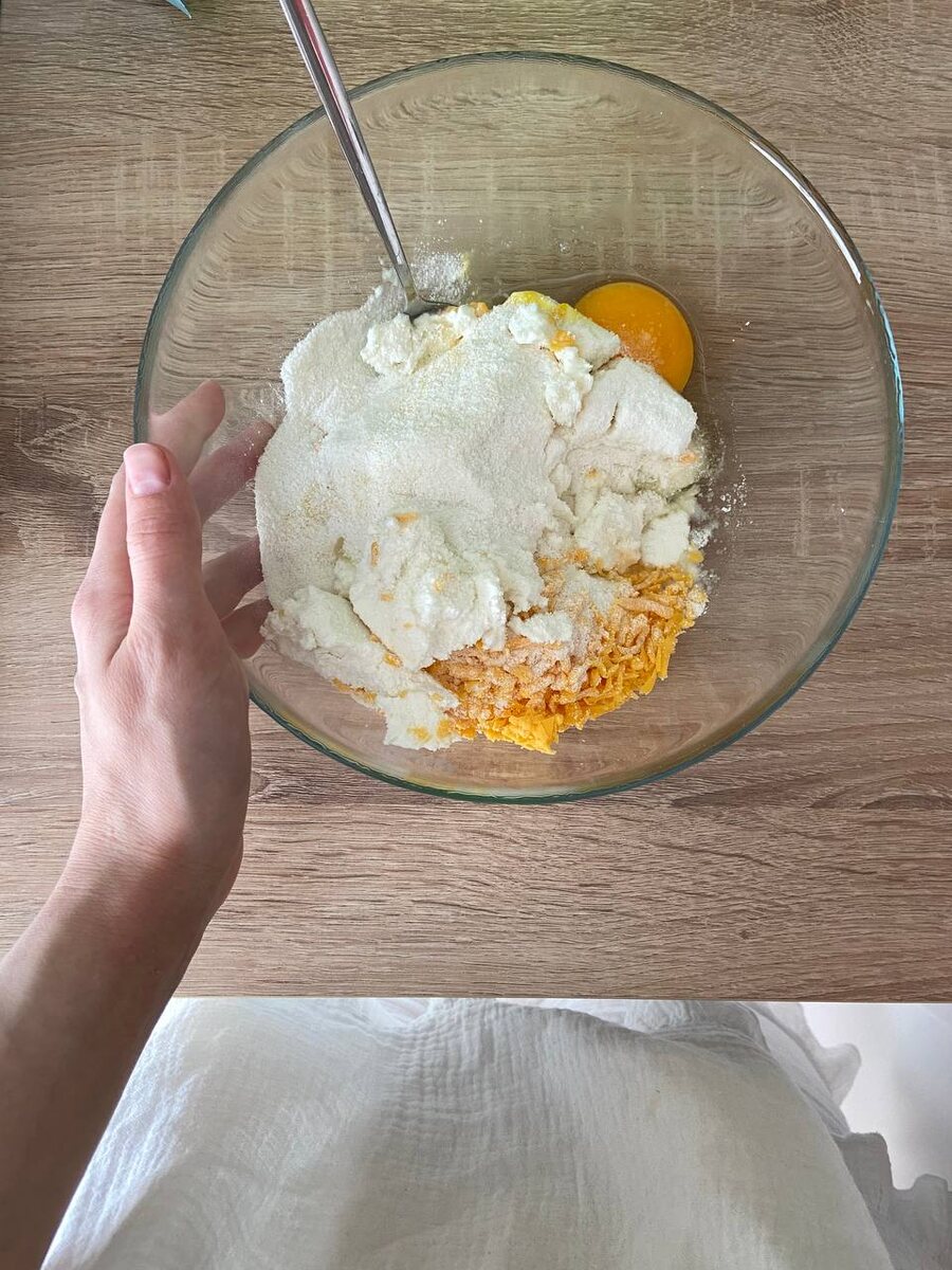 Набор ингредиентов достаточно простой, а смешивать их легко. 