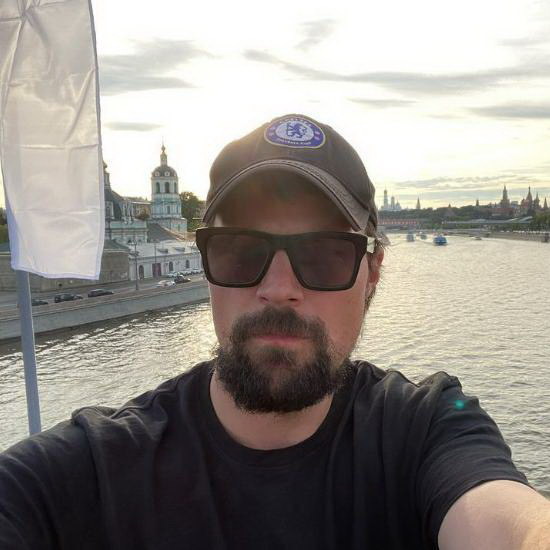     Портрет Данилы Козловского заблюрили в «Реальных пацанах»