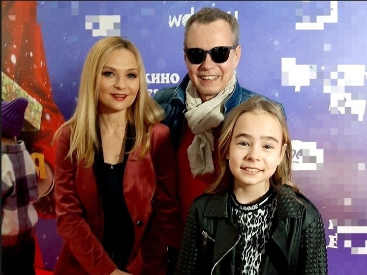     Владимир Левкин с женой Марусей и дочерью Никой / Ульяна Калашникова