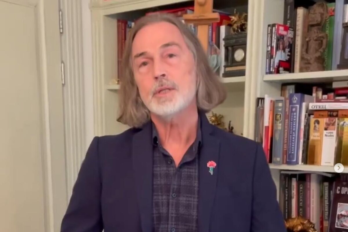    Никас Сафронов соцсети