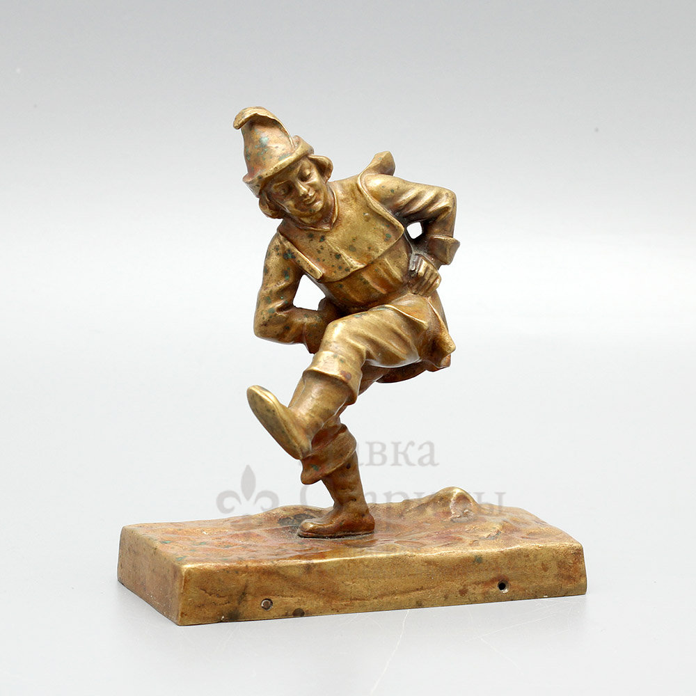 Интерьерная статуэтка «Плясун», скульптор Петр Терещук, венская бронза, 1-я пол. 20 в. Фото с нашего сайта dvaveka.ru