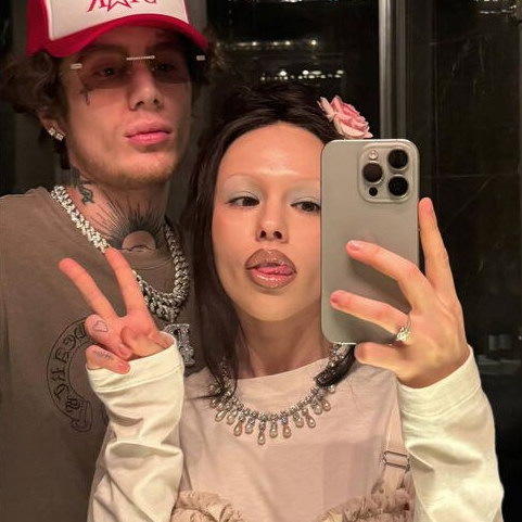     Инстасамка набирает футболистов в свой клуб по знакам Зодиака