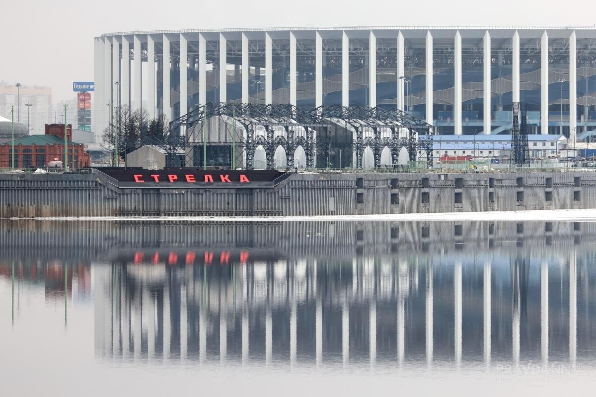    Подрядчику предстоит выполнить демонтаж устаревших люминесцентных светильников