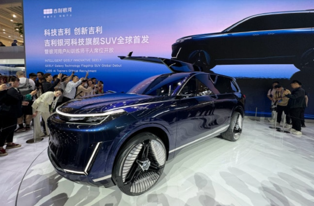 Новый флагманский кроссовер Geely Galaxy Starship 9.