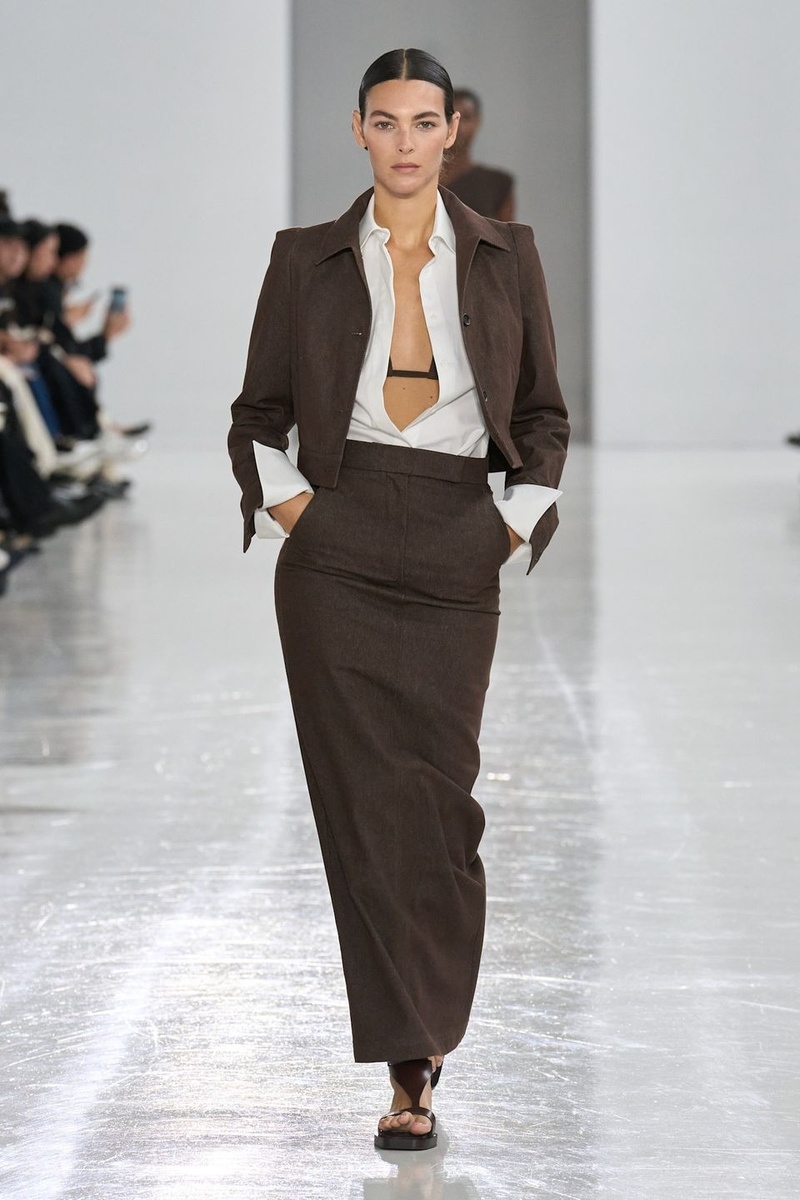    Chocolate brown /Max Mara SS25. Paolo Lanzi