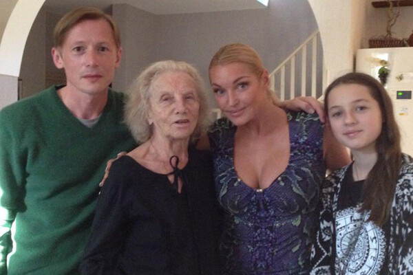 Из личного архива артистки  