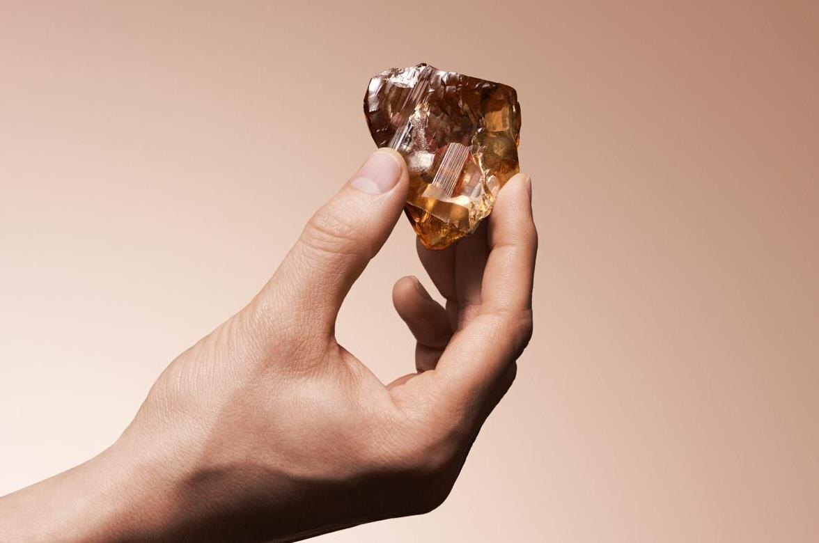 Алмаз «80 лет Победы в Великой Отечественной войне». Источник: t.me/Alrosa_news