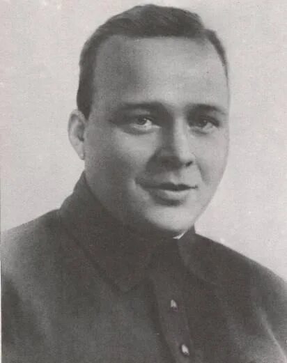 Аркадий Гайдар - пожалуй, самый массовый детский писатель в СССР. 