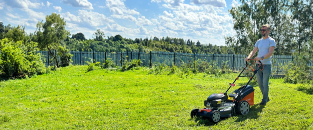 YARD FOX PRO 51 SH V- мощная газонокосилка для средних и больших площадей 