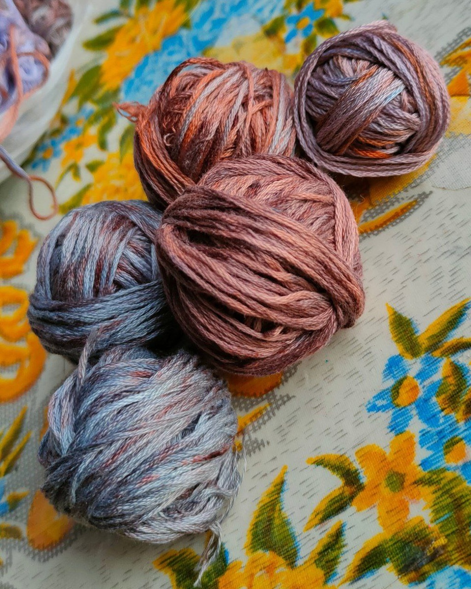 Пятнистое мулине для вышивания