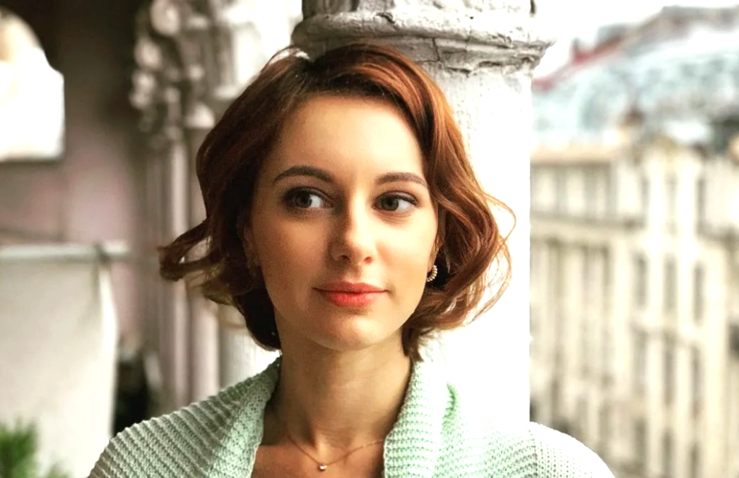 на фото Маруся Климова 