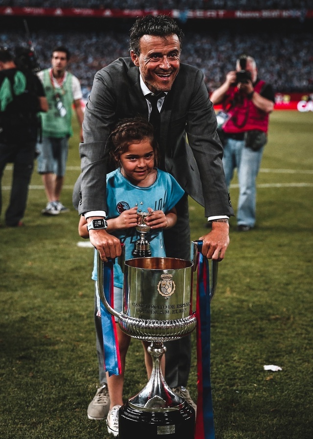 Энрике с кубком ЛЧ в 2015