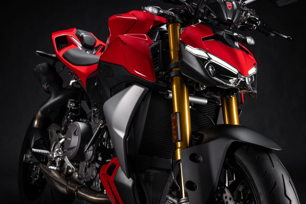 Ducati Streetfighter с новым двигателем V2 объемом 890 куб. см.