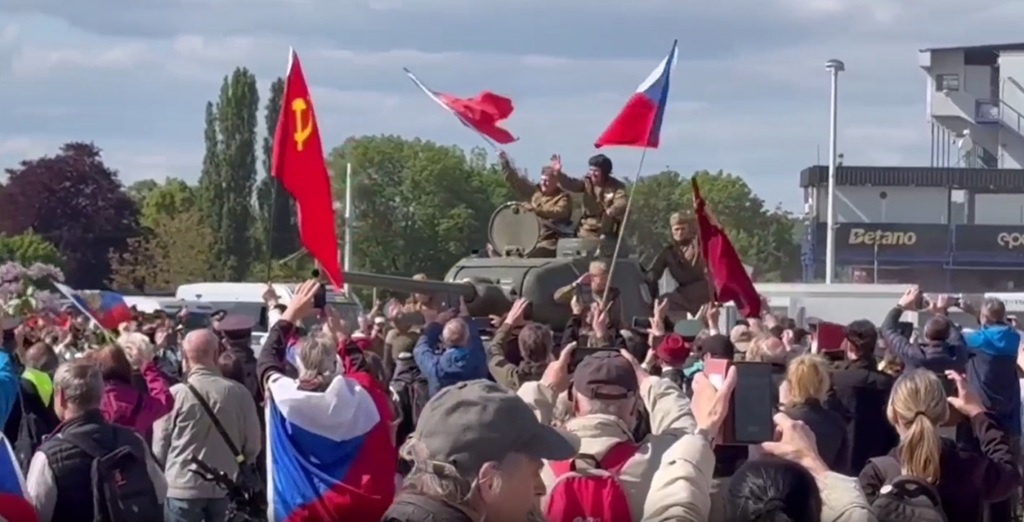 Скриншот из видео