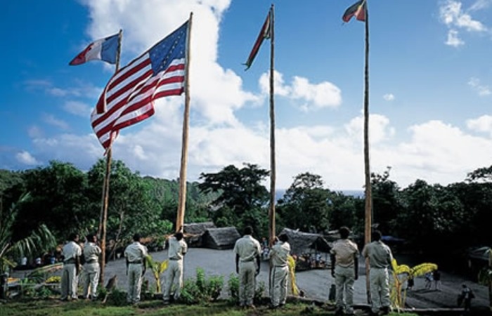Колония американцев на островах. / Фото: neatorama.com
