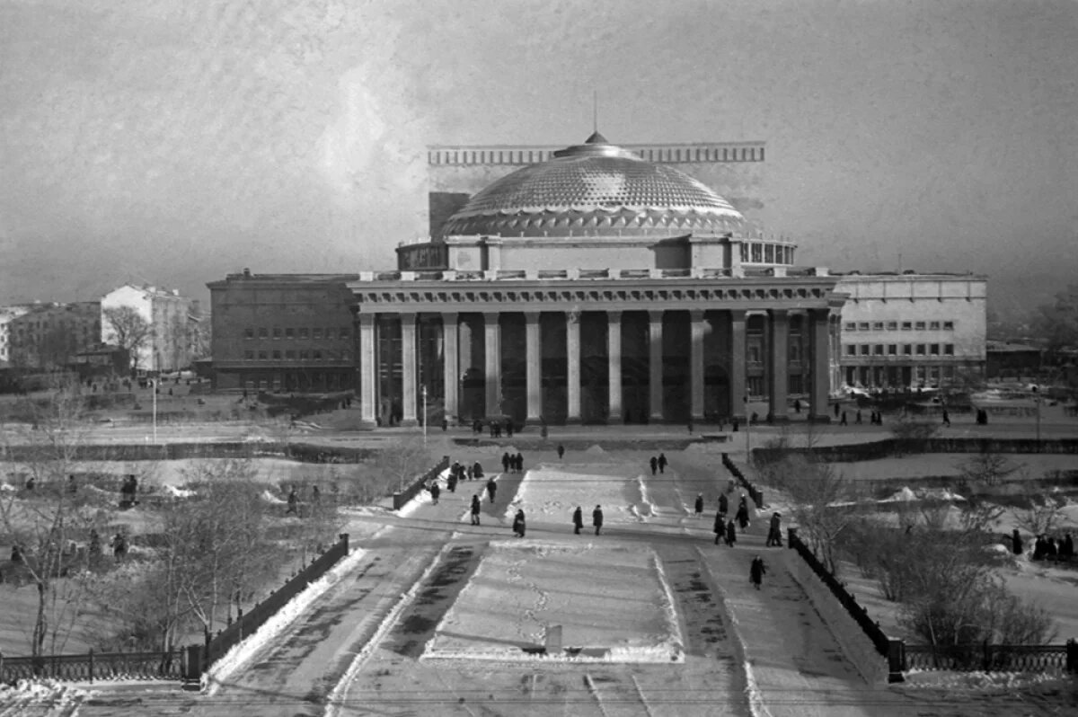    Театр оперы и балета в Новосибирске, 1963 г.