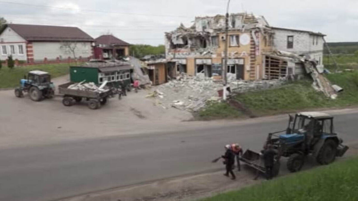    В Рыльске Курской области продолжается ликвидация последствий атак ВСУ