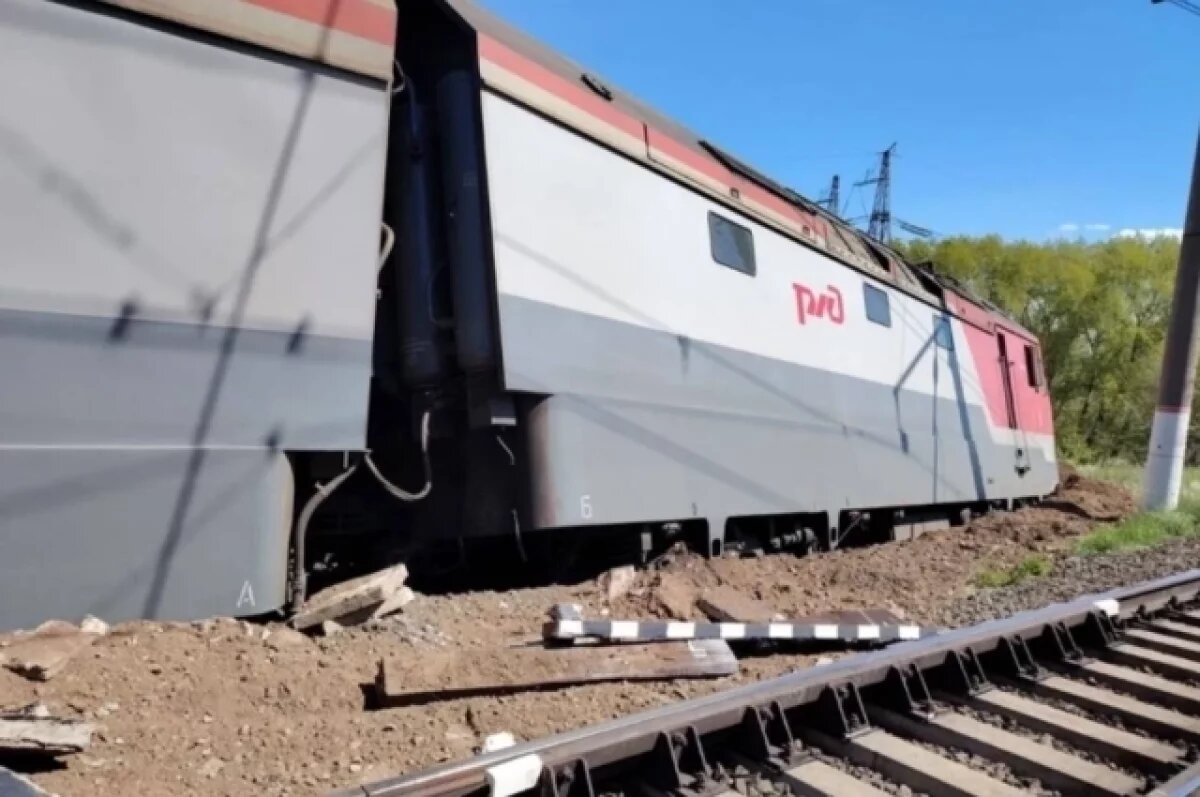    Локомотив сошел с рельсов под Самарой