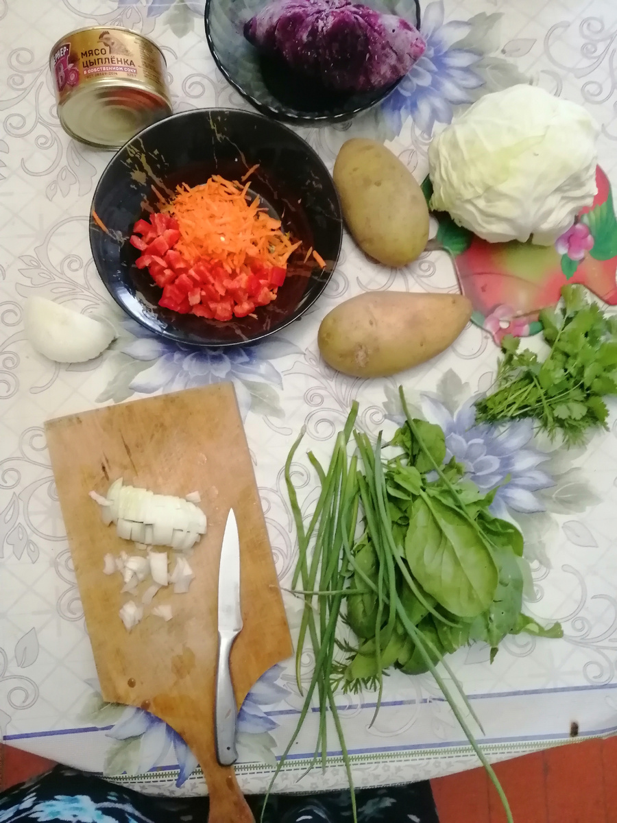 Продукты для борща.